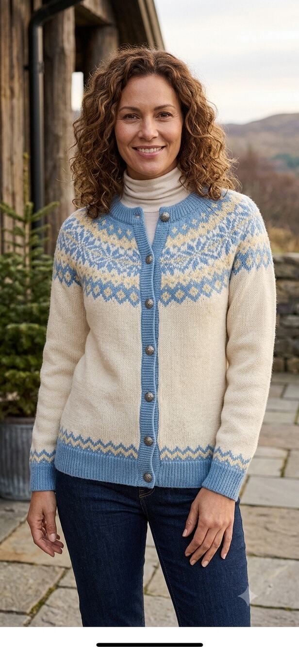 Vintage Handmade Denmark Wool Fair Isle Cardigan Sweater Cream Blue Medium